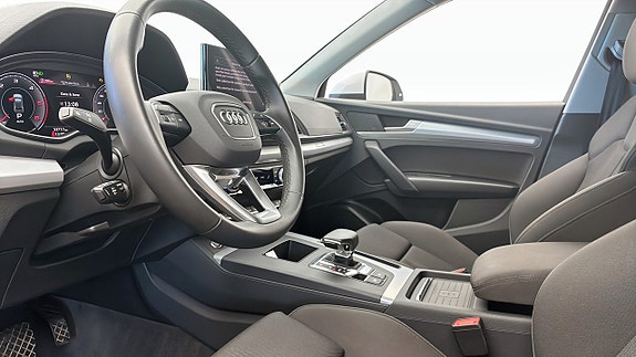 Audi Q5 7 of 12