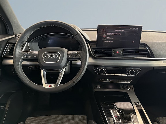 Audi Q5 8 of 19