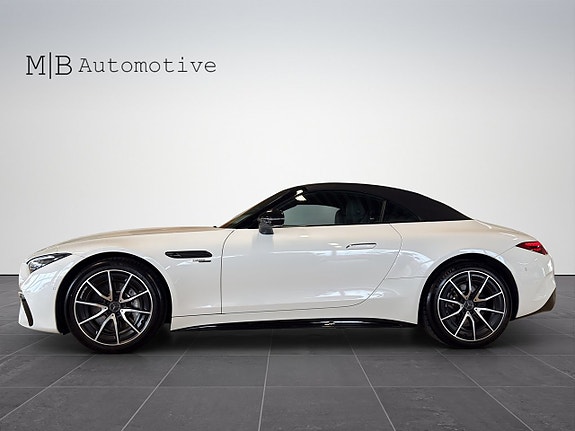 Mercedes-Benz SL43 3 of 23