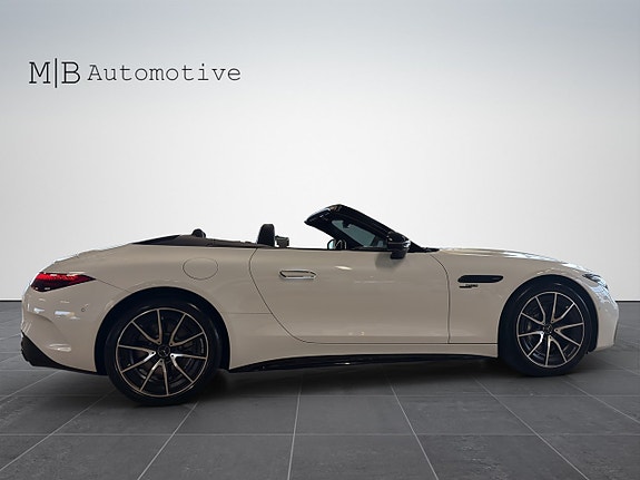 Mercedes-Benz SL43 7 of 23