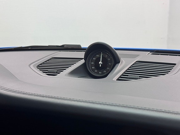 Porsche 911 Carrera 4 GTS 16 of 21
