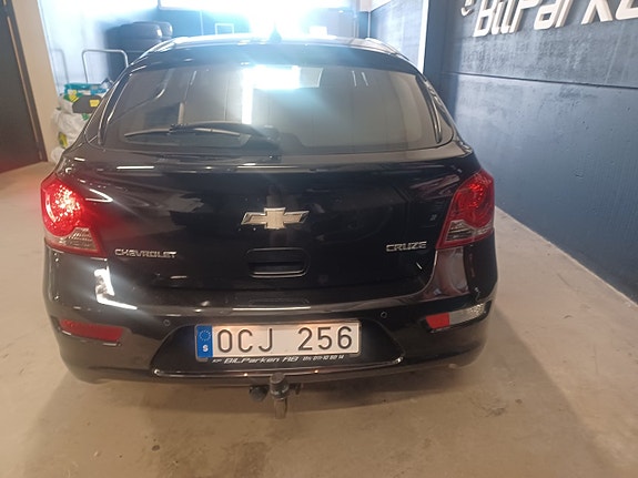 Chevrolet Cruze 6 of 16