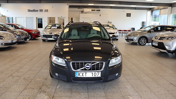 Volvo V70 7 of 14