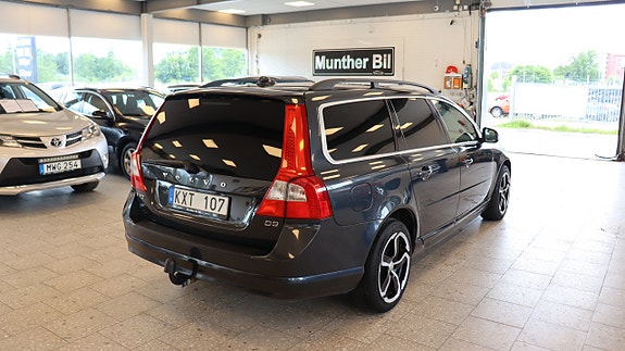 Volvo V70 5 of 14