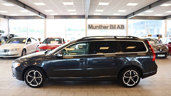 Volvo V70 3 of 14