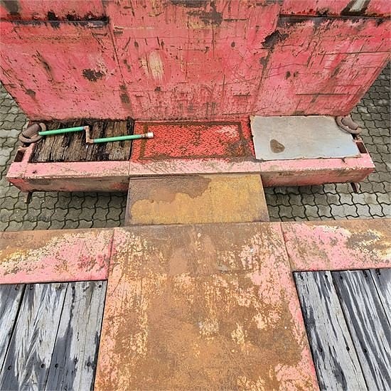 Doll Low loader - with pull-out extension 13 of 29