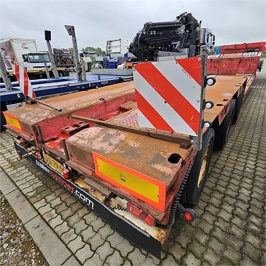 Doll Low loader - with pull-out extension 8 of 29