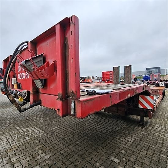 Doll Low loader - with pull-out extension 5 of 5