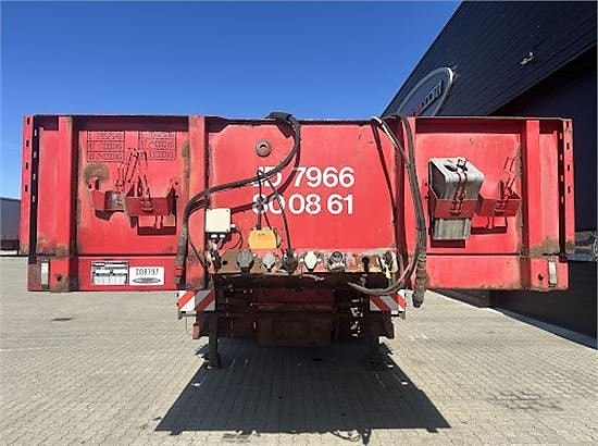Doll Low loader - with pull-out extension 6 of 29