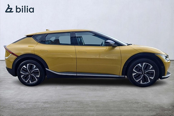 Kia EV6 8 of 18