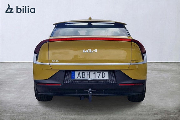 Kia EV6 4 of 18