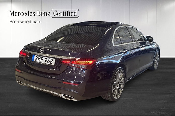 Mercedes-Benz E220 d 4 of 5