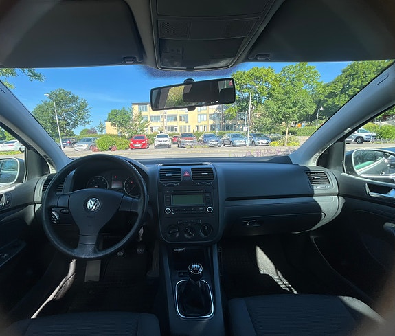 Volkswagen Golf V 4 of 5