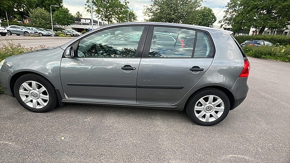 Volkswagen Golf V 10 of 14