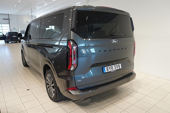 Ford Transit Custom 4 of 5