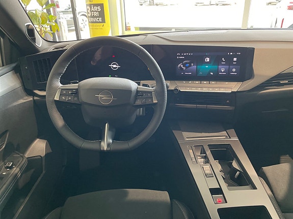 Opel Astra 12 of 17