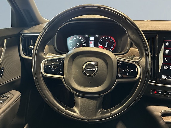 Volvo V90 Cross Country 15 of 22