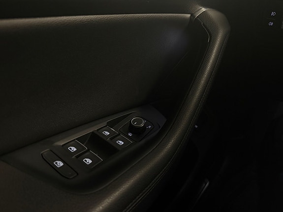 Volkswagen Passat 24 of 25