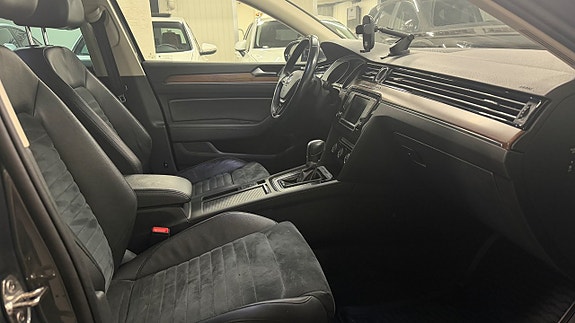 Volkswagen Passat 5 of 5