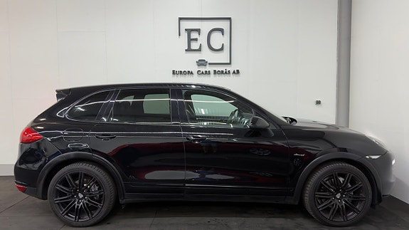 Porsche Cayenne 11 of 23
