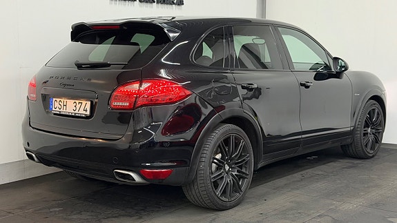 Porsche Cayenne 10 of 23