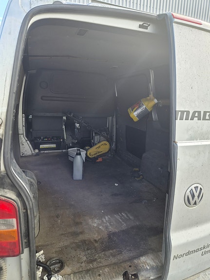 Volkswagen Transporter 4 of 5