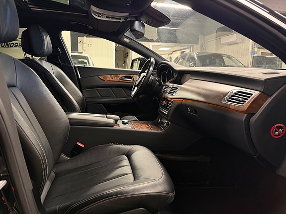 Mercedes-Benz CLS350 d 5 of 5