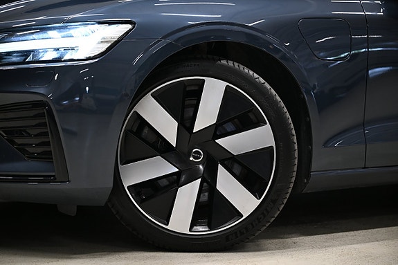 Volvo V60 10 of 30