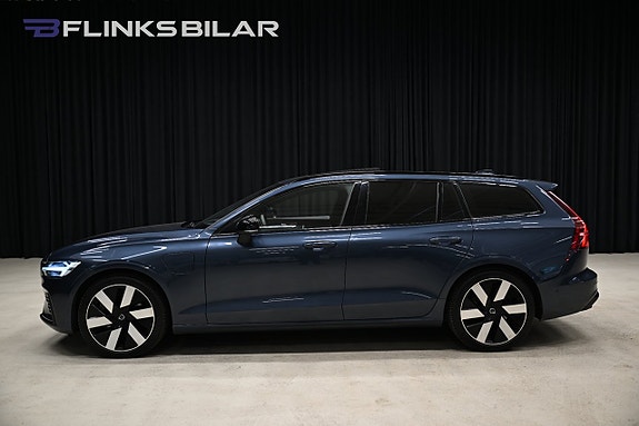Volvo V60 2 of 30