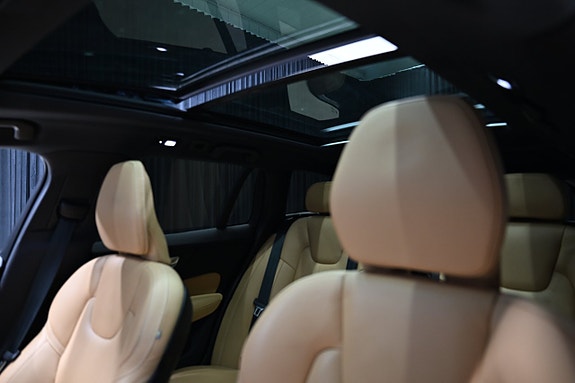 Volvo V60 13 of 30
