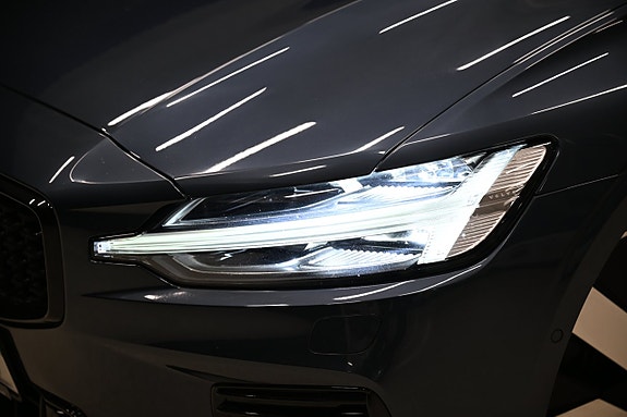 Volvo V60 11 of 30