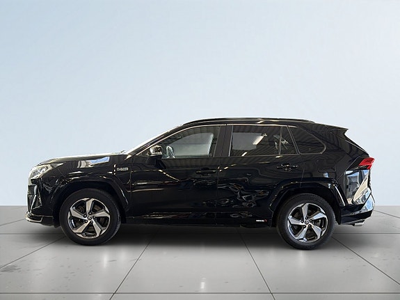 Toyota RAV4 Plug-in Hybrid 4 of 20