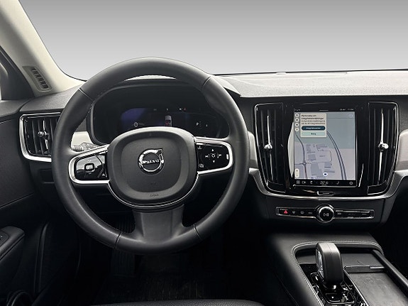 Volvo V90 Cross Country 14 of 16