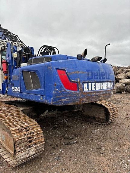 Liebherr R 924 17 of 24