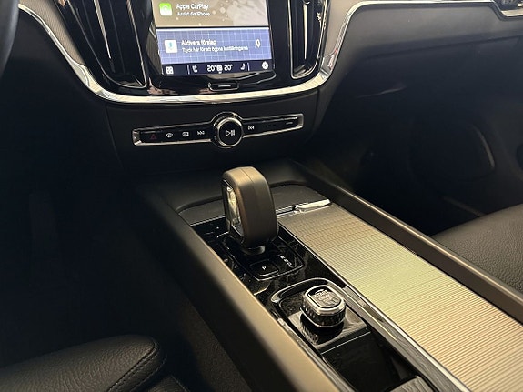 Volvo V60 Cross Country 15 of 16
