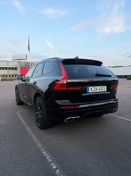 Volvo XC60 4 of 5