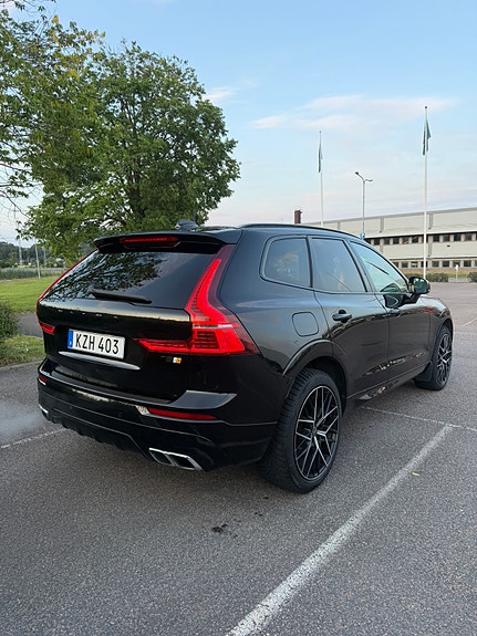 Volvo XC60 3 of 5