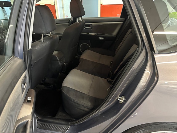 Mazda 3 6 of 6