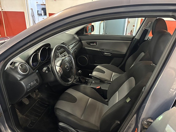 Mazda 3 5 of 5