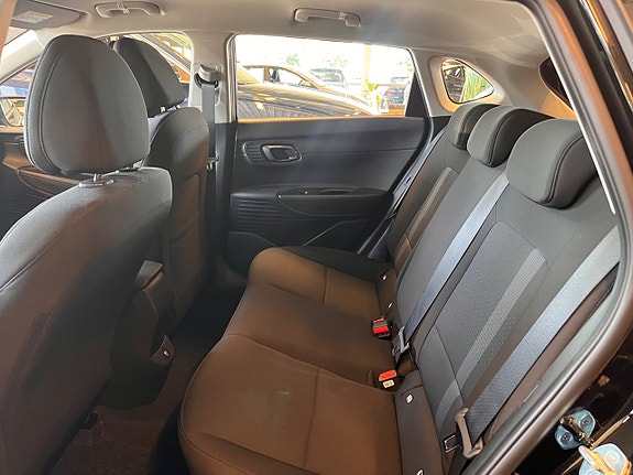 Hyundai i20 8 of 14