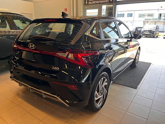 Hyundai i20 4 of 5