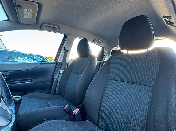 Toyota Yaris 17 of 19