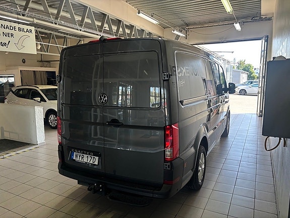 Volkswagen Crafter 4 of 5