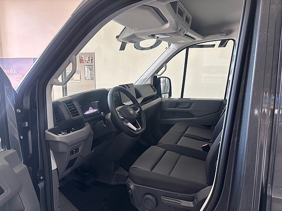 Volkswagen Crafter 5 of 5