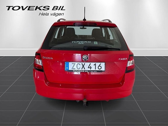 Skoda Fabia 2 of 5