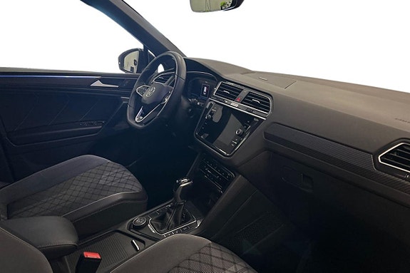 Volkswagen Tiguan 5 of 5