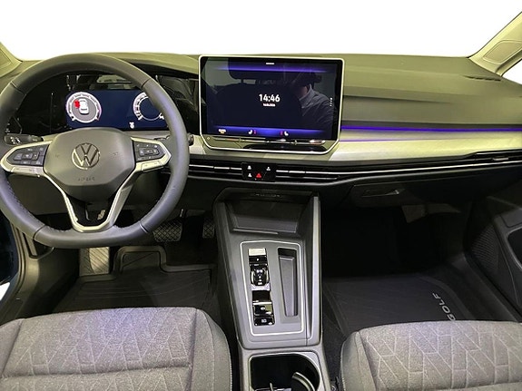 Volkswagen Golf VIII 11 of 19