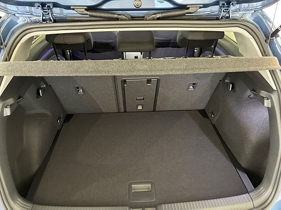 Volkswagen Golf VIII 19 of 19