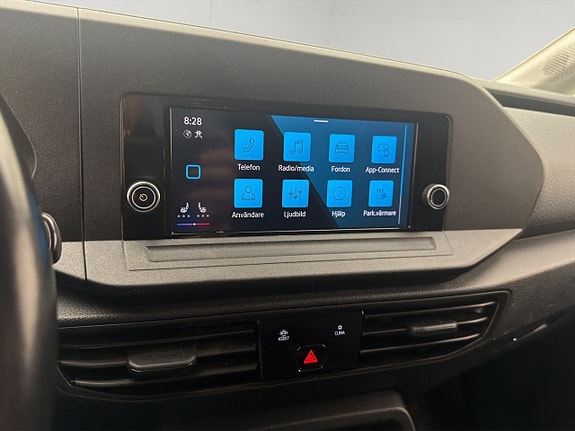 Volkswagen Caddy Maxi 22 of 30