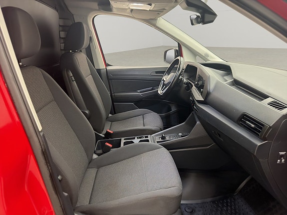 Volkswagen Caddy Maxi 26 of 30